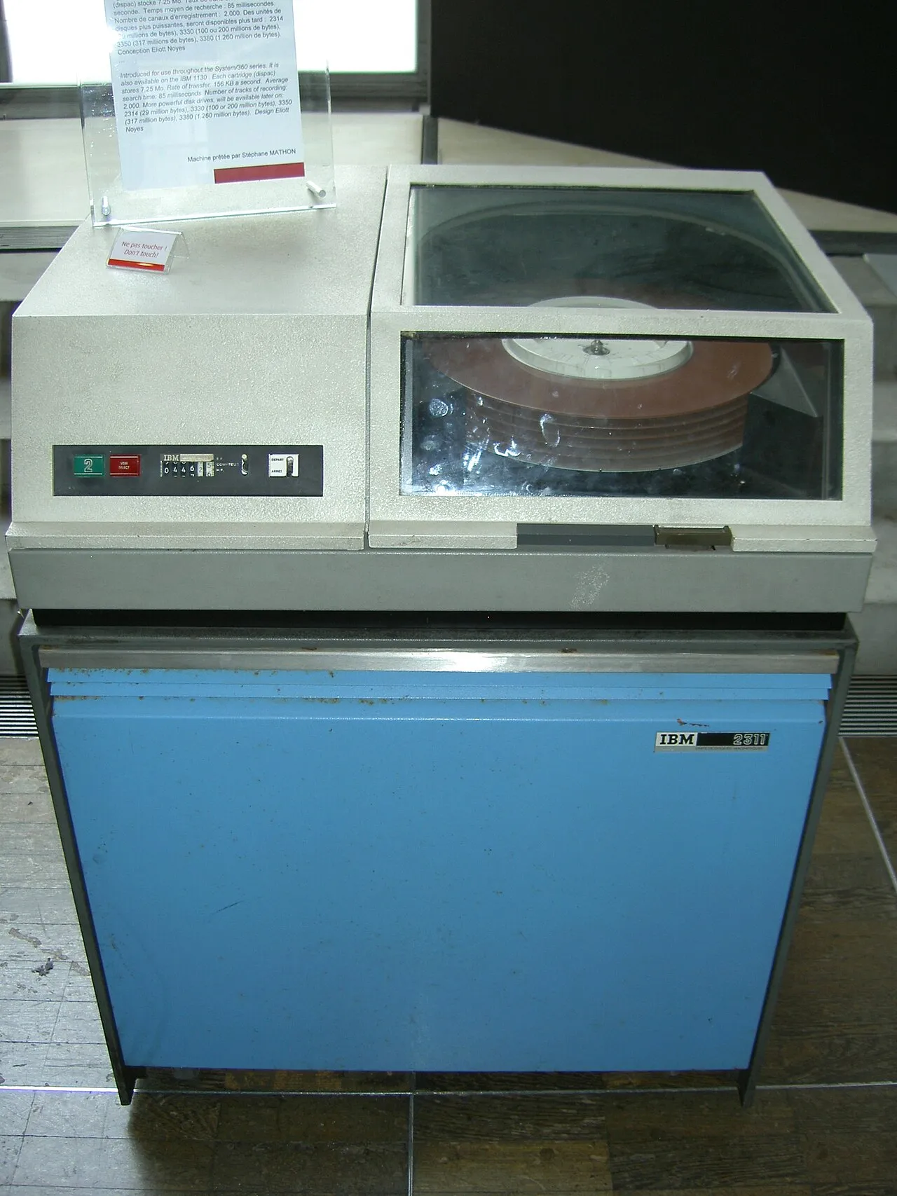 IBM 2311 disk drive with a removable magnetic disk pack
